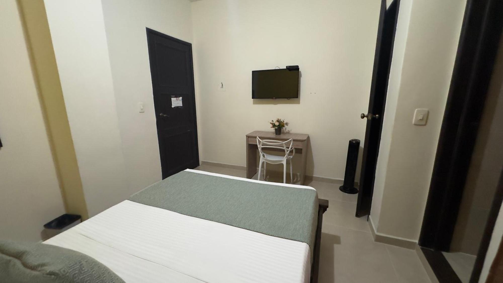 Hotel Cataluna - Soluciones Hoteleras Pereira Luaran gambar