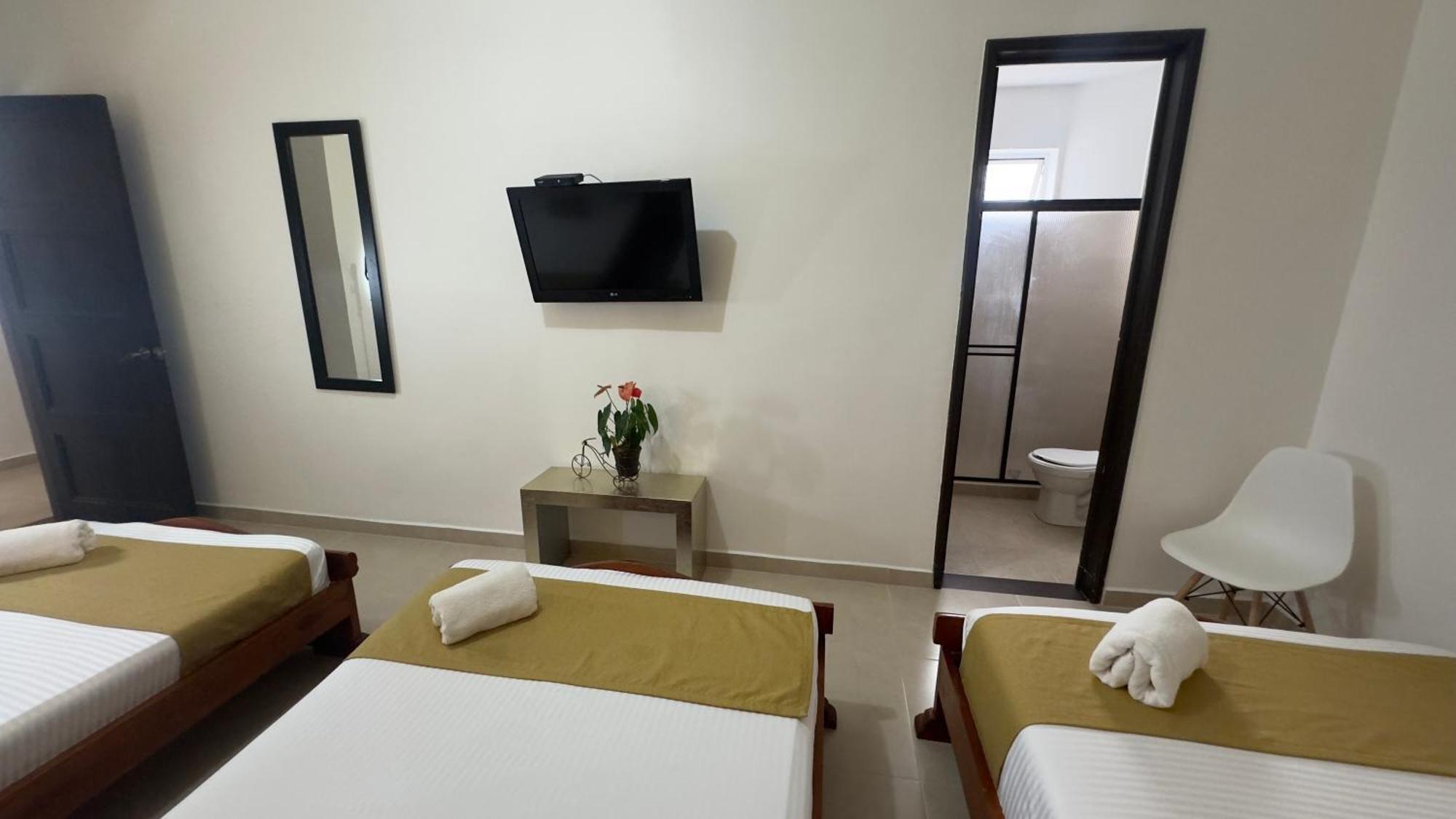 Hotel Cataluna - Soluciones Hoteleras Pereira Luaran gambar